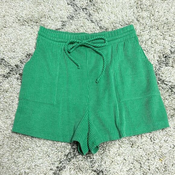 Bucket List Women’s Green Ribbed Drawstring Shorts Size Medium NEW - Picture 6 of 8